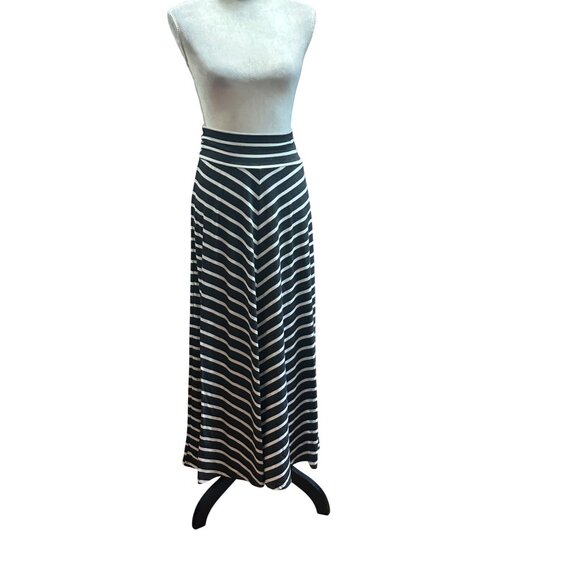 AB Studio Chevron Print Striped Maxi Skirt Size S Casual Beach - Picture 8 of 10